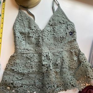 NWT Abercrombie Green Lace Tank Top 💚